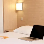Готель Premiere Classe Centrum *