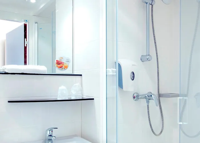 プルミエール クラッセ セントラム *